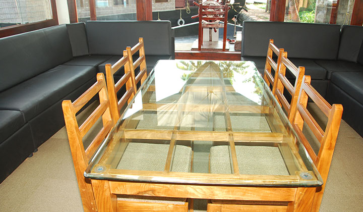 2 Bed Room Houseboat Alleppey